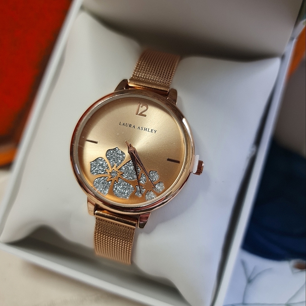Gorgeous🌺Laura Ashley Floral Watch NWTs